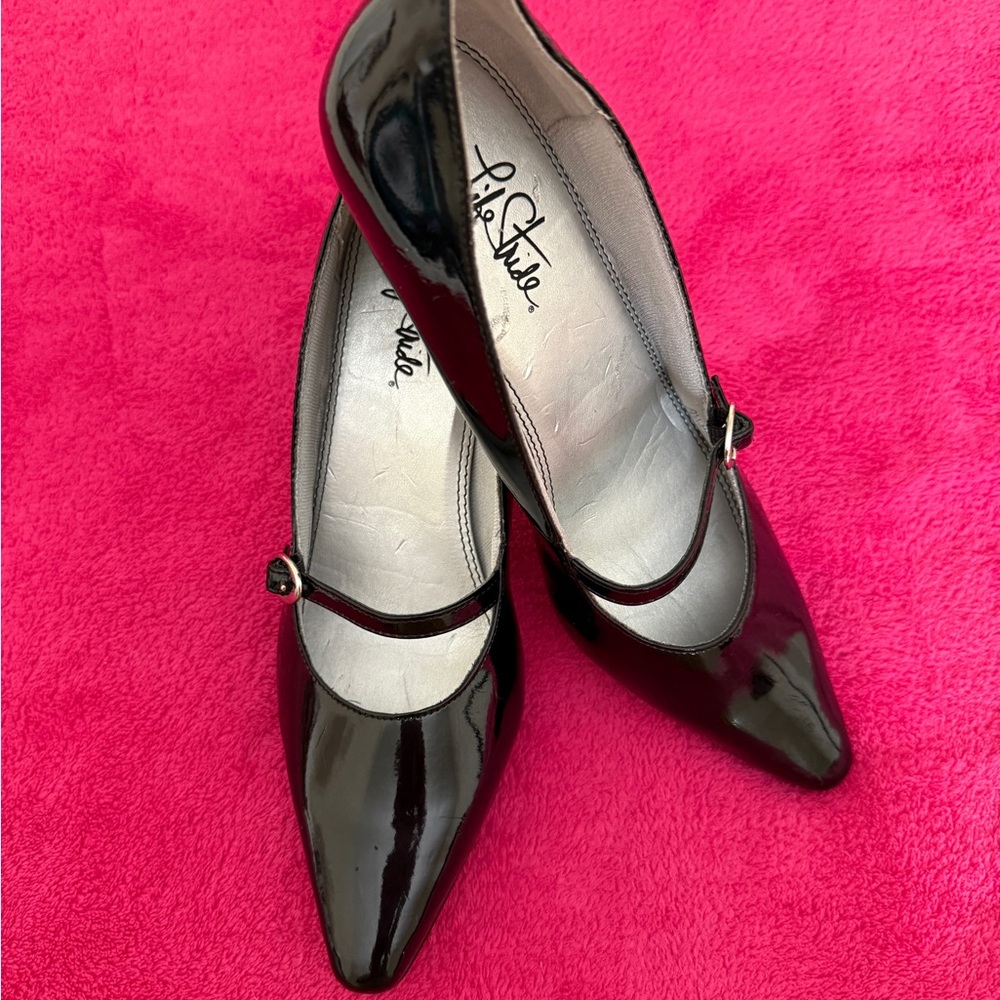 Life Stride Black Patent Heels